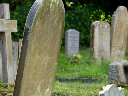 Itutu e os Egguns: A Morte como Evolução, não como Tragédia